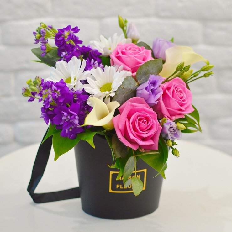 Florist and Artistry image